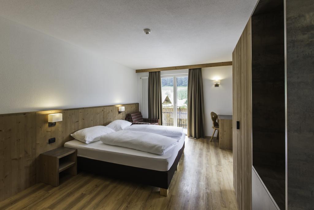 Hotel Adler Ahrntal Esterno foto
